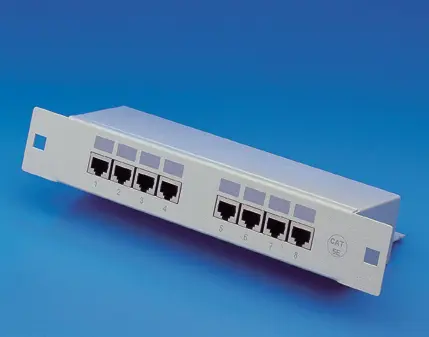 Patch panel 8 porte RJ45 Cat.5e schermato